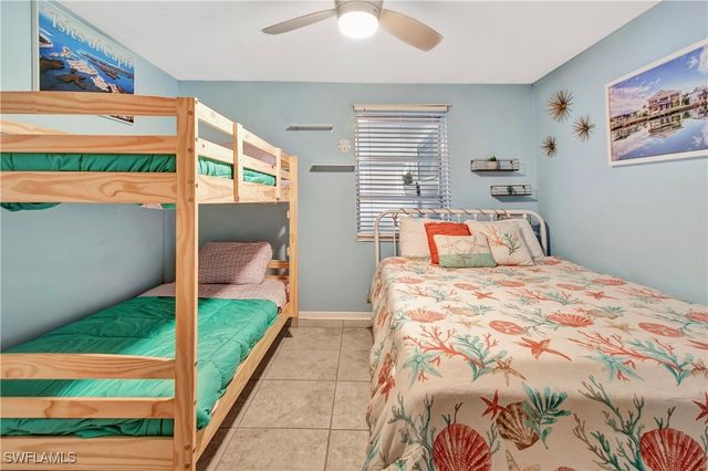 101 Pago Pago DR E, Naples, FL 34113