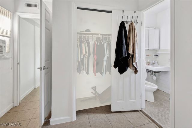 101 Pago Pago DR E, Naples, FL 34113