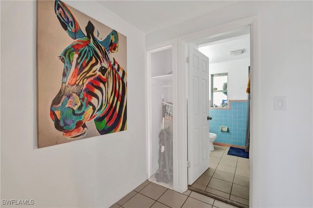 101 Pago Pago DR E, Naples, FL 34113