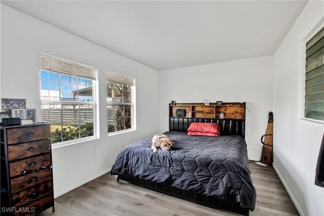 101 Pago Pago DR E, Naples, FL 34113