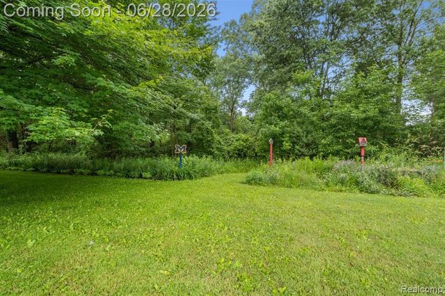 125 Olde Franklin Drive, Howell, MI 48855