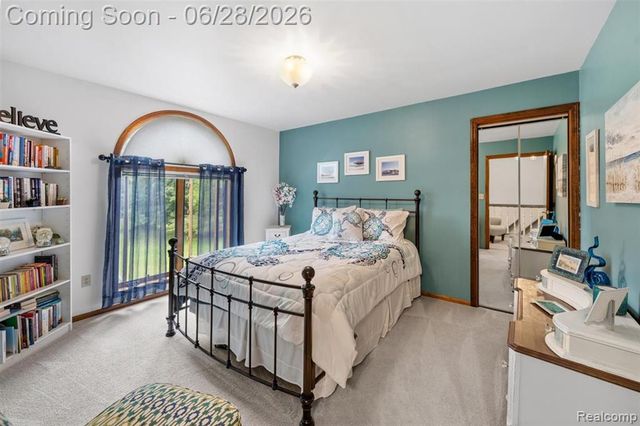 125 Olde Franklin Drive, Howell, MI 48855
