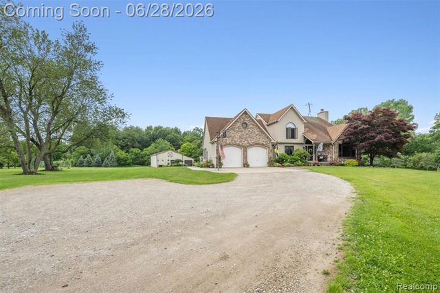 125 Olde Franklin Drive, Howell, MI 48855