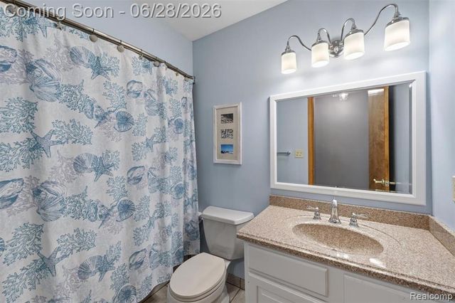 125 Olde Franklin Drive, Howell, MI 48855