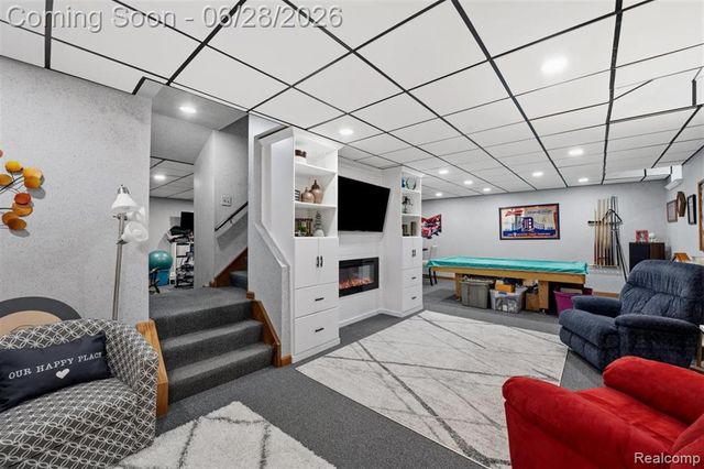 125 Olde Franklin Drive, Howell, MI 48855