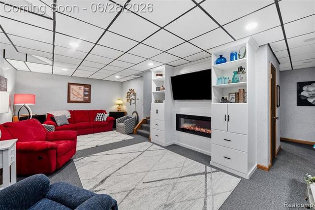 125 Olde Franklin Drive, Howell, MI 48855