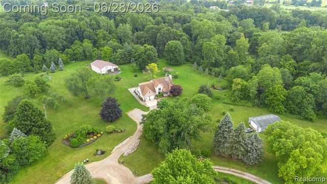 125 Olde Franklin Drive, Howell, MI 48855