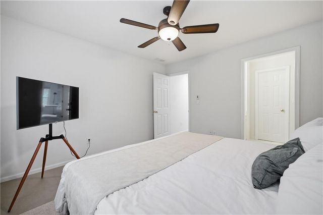5008 Highland Oaks Court SE, Smyrna, GA 30126