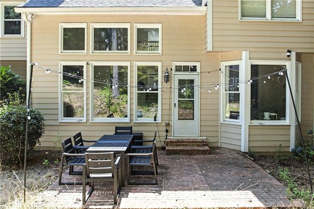 5008 Highland Oaks Court SE, Smyrna, GA 30126