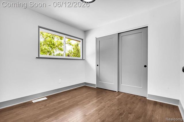 20200 Brookshire Street, Southfield, MI 48076