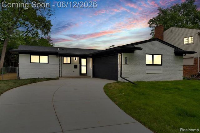 20200 Brookshire Street, Southfield, MI 48076