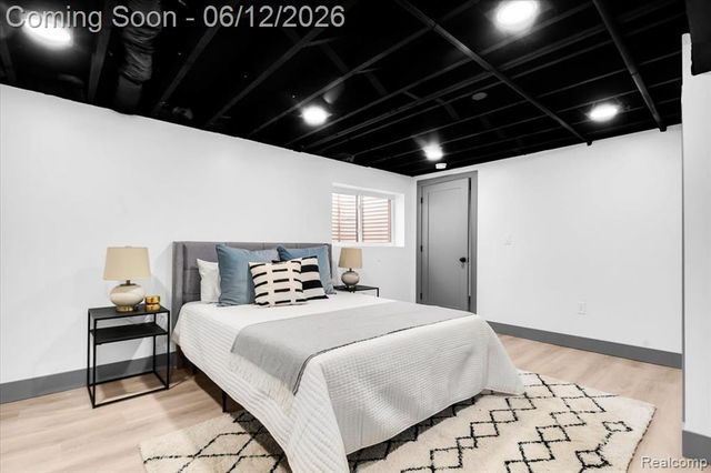 20200 Brookshire Street, Southfield, MI 48076