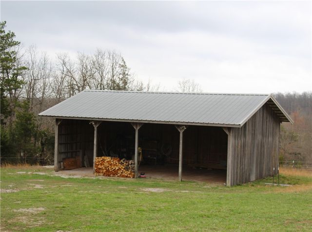 9716 Borland Lane, Harrison, AR 72601