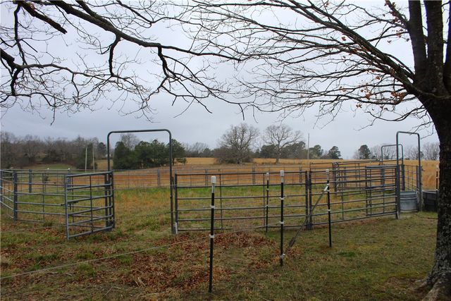 9716 Borland Lane, Harrison, AR 72601