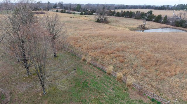 9716 Borland Lane, Harrison, AR 72601