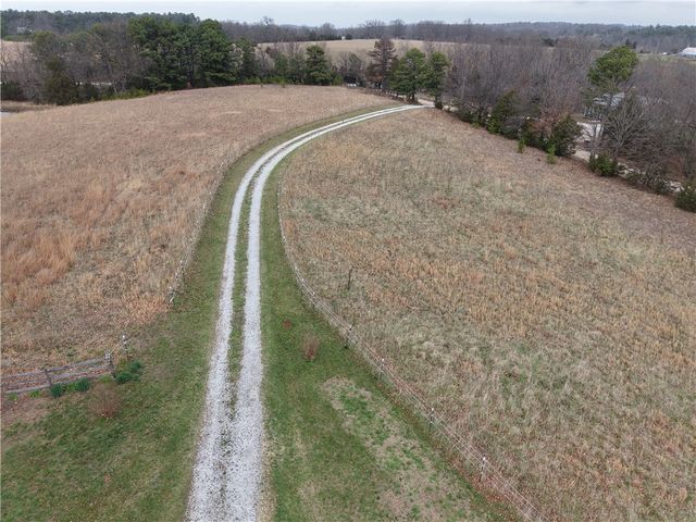 9716 Borland Lane, Harrison, AR 72601