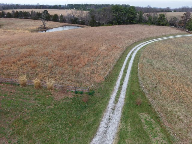 9716 Borland Lane, Harrison, AR 72601