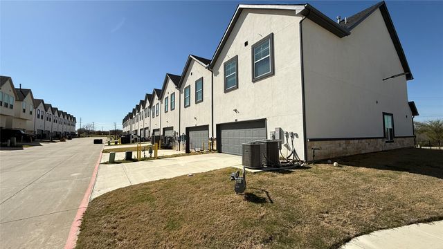 217 Mule Deer Mews, Frisco, TX 75068