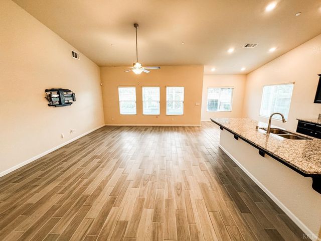 2025 Madeline Drive, Hanford, CA 93230