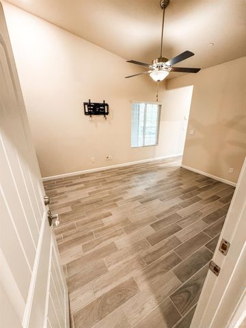 2025 Madeline Drive, Hanford, CA 93230