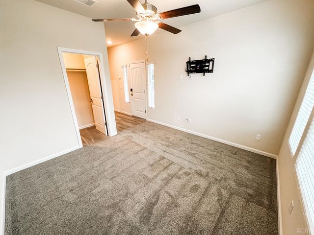 2025 Madeline Drive, Hanford, CA 93230