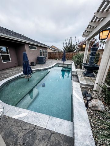 2025 Madeline Drive, Hanford, CA 93230