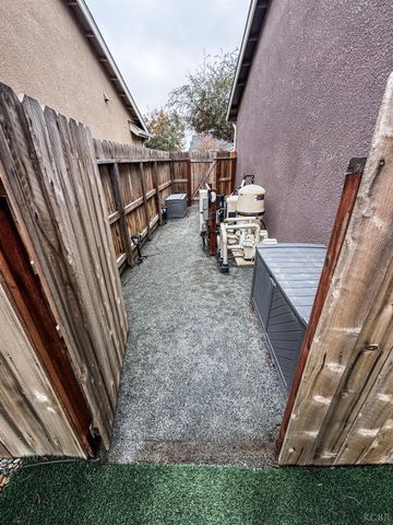 2025 Madeline Drive, Hanford, CA 93230