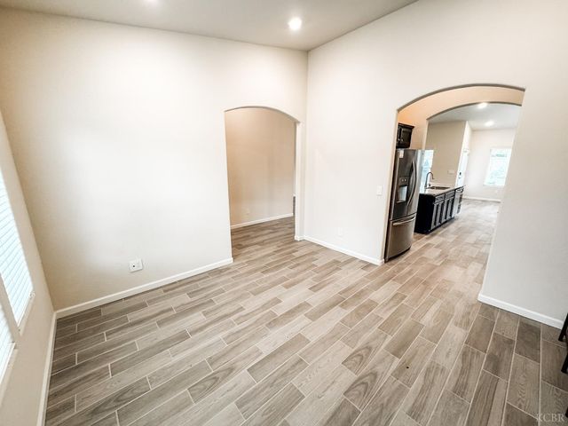 2025 Madeline Drive, Hanford, CA 93230