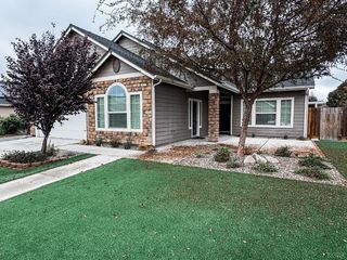 2025 Madeline Drive, Hanford, CA 93230