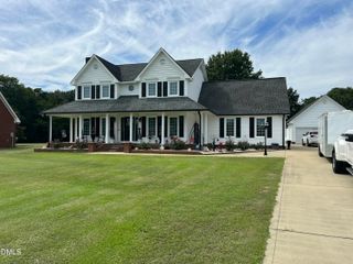 24 Clubhouse Drive, Dunn, NC 28334