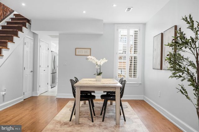 1430 SWANN ST NW, Washington, DC 20009