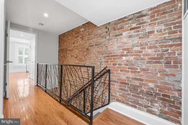 1430 SWANN ST NW, Washington, DC 20009