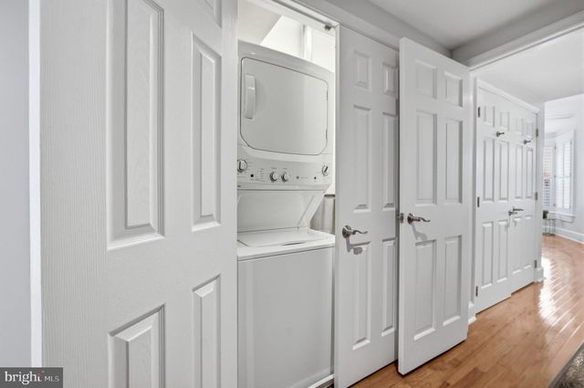 1430 SWANN ST NW, Washington, DC 20009