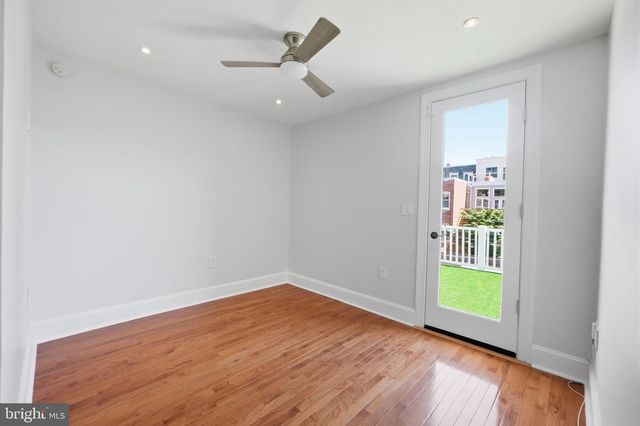 1430 SWANN ST NW, Washington, DC 20009