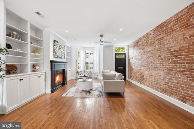 1430 SWANN ST NW, Washington, DC 20009