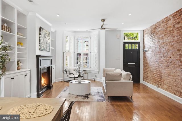 1430 SWANN ST NW, Washington, DC 20009