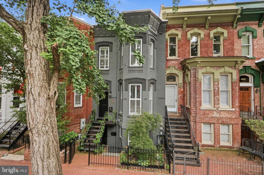 1430 SWANN ST NW, Washington, DC 20009