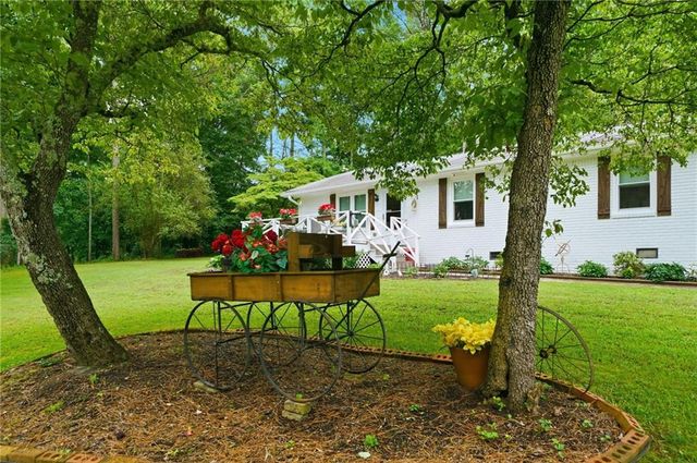 129 Cline Valley Place, Canton, GA 30114