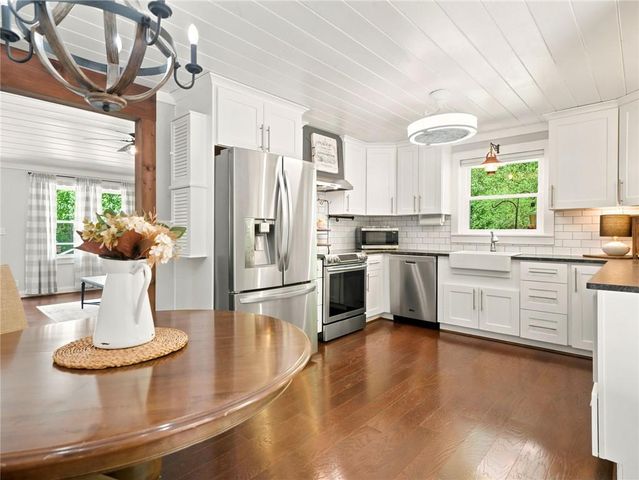 129 Cline Valley Place, Canton, GA 30114
