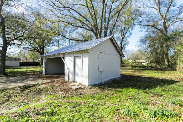 1109 Corinne St., Hattiesburg, MS 39401