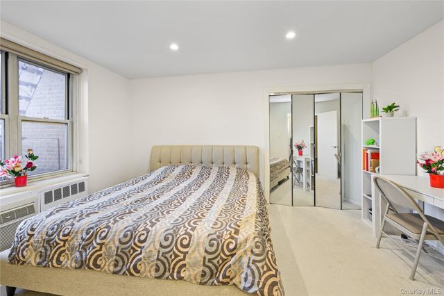 18-40 211th Street 4E, Bayside, NY 11360