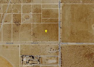 165 E Avenue S, Palmdale, CA 93550