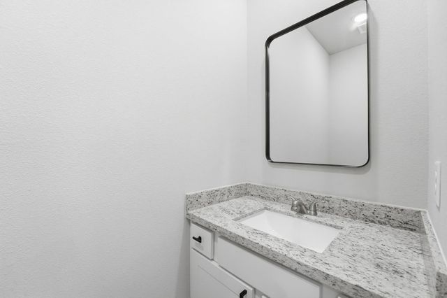 15618 Sycamore Drive, Montgomery, TX 77356