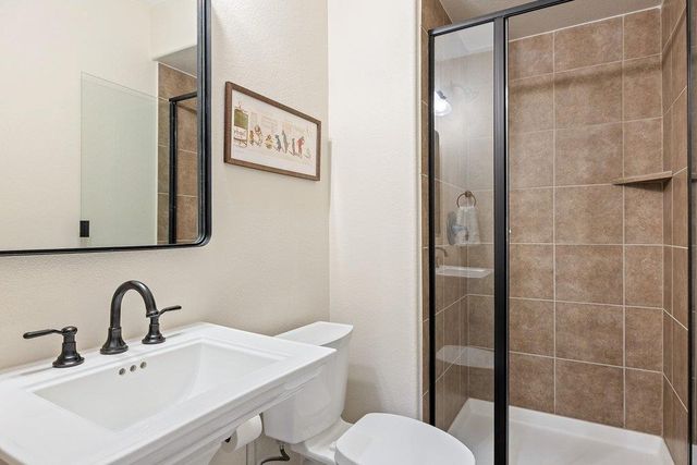 3807 Avery Woods LN, Cedar Park, TX 78613