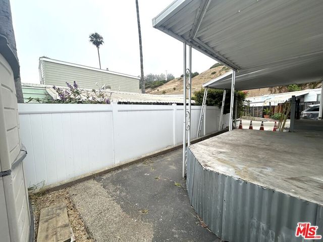 16321 Pacific Coast Highway 41, Pacific Palisades, CA 90272