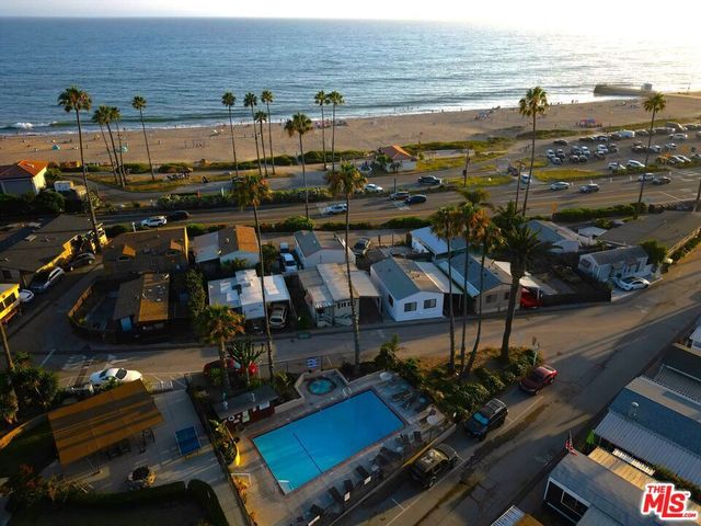 16321 Pacific Coast Highway 41, Pacific Palisades, CA 90272