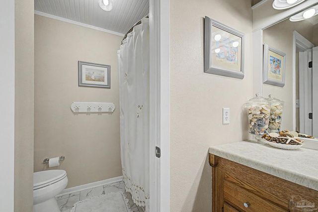 4959 Skipper Ln, Pace, FL 32571