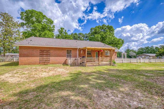 4959 Skipper Ln, Pace, FL 32571