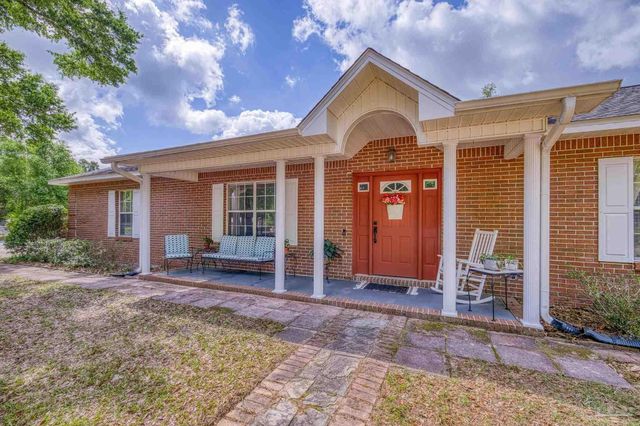 4959 Skipper Ln, Pace, FL 32571