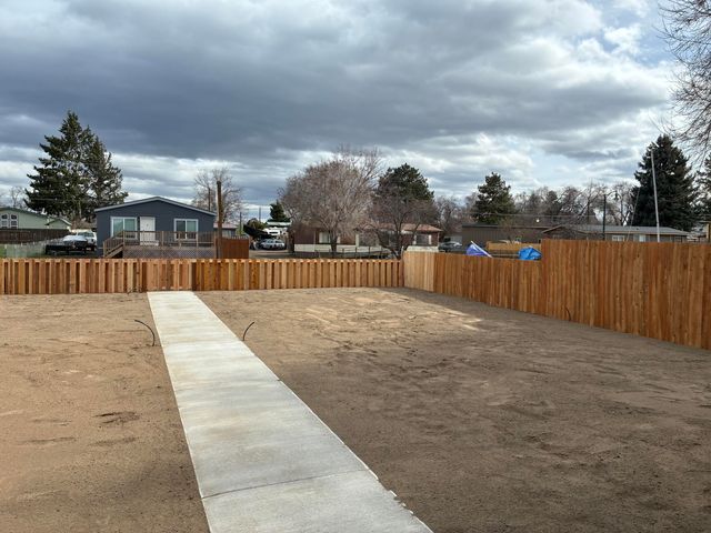 147 Jefferson Avenue, Metolius, OR 97741